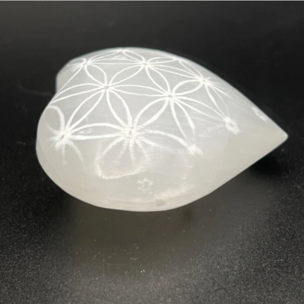 PRICE IS FIRM - Selenite Satin Spar Celtic Weave Etched Hand Carved Heart - Picture 3 of 6